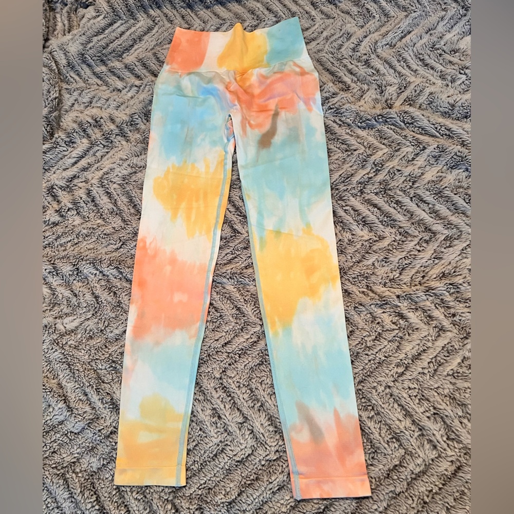 Tye die scrunch butt leggings